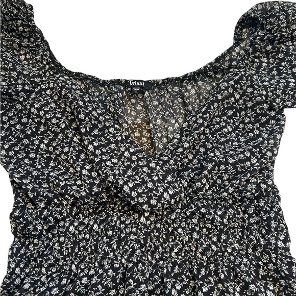 Francesca’s Trixxi Daisy Sundress - Picture 3 of 4